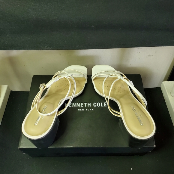 KENNETH COLE NEW YORK Maise Heel Sandal Strap 10 - Picture 8 of 12